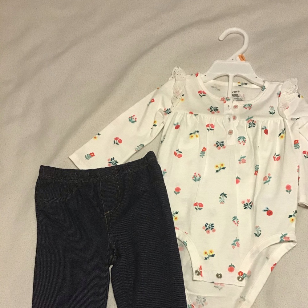 New Carter’s 2 piece outfit 12 months NWT